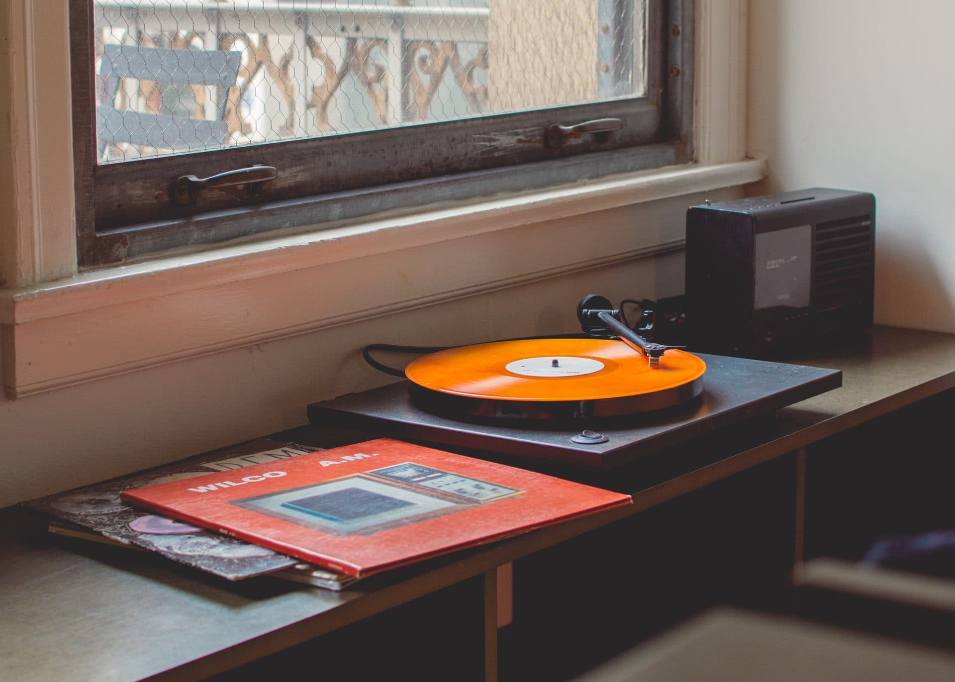 Writing playlists - Photo by Travis Yewell on Unsplash